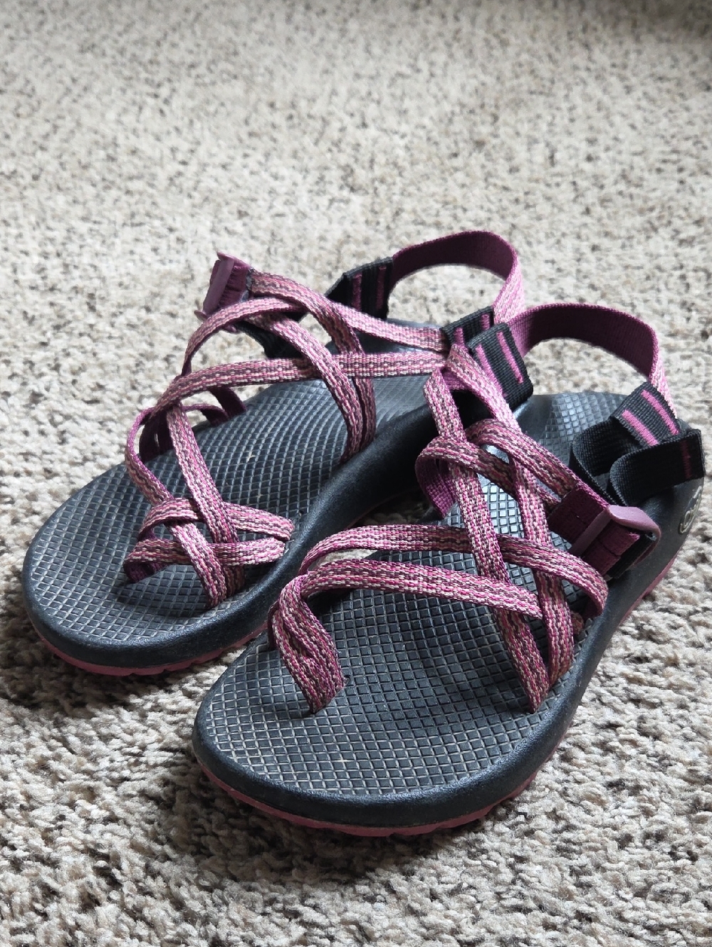 Chacos Size 7
